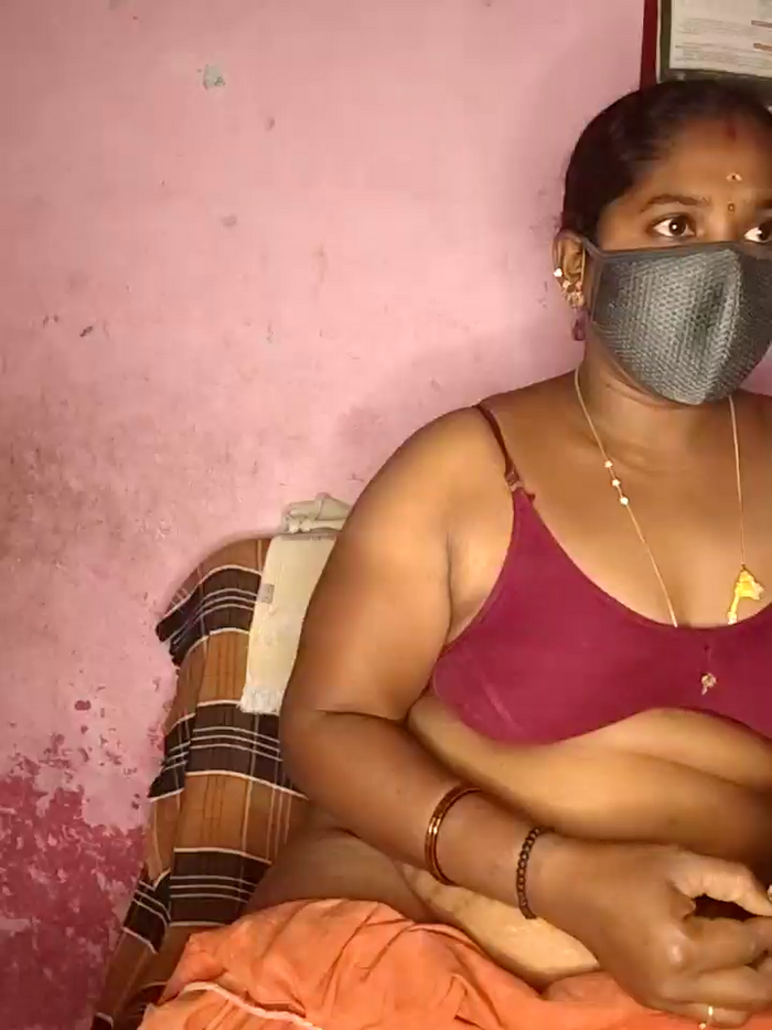 tamilvillagecouple1