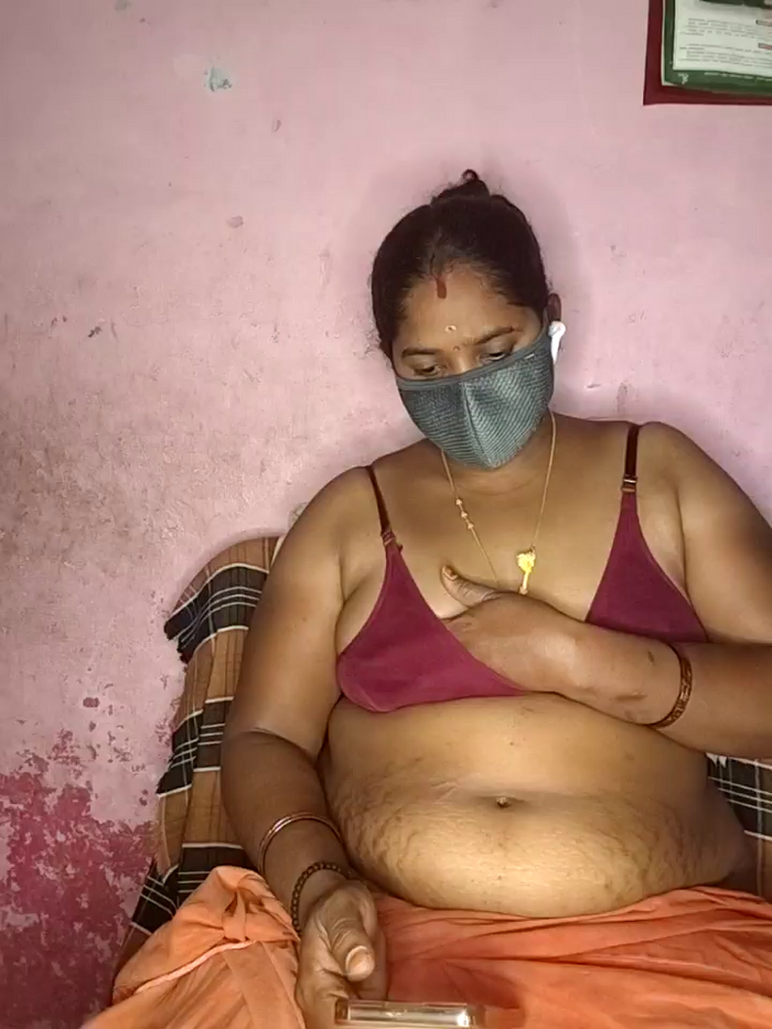 tamilvillagecouple1