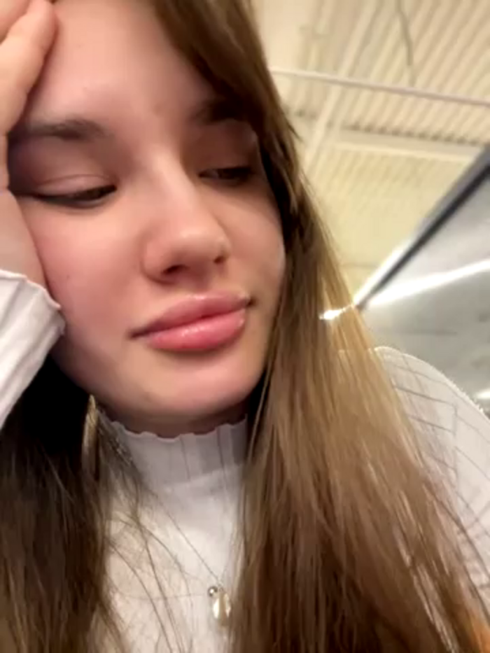 Holly_Molii