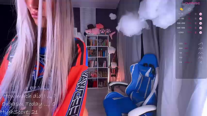 mikkixmeow