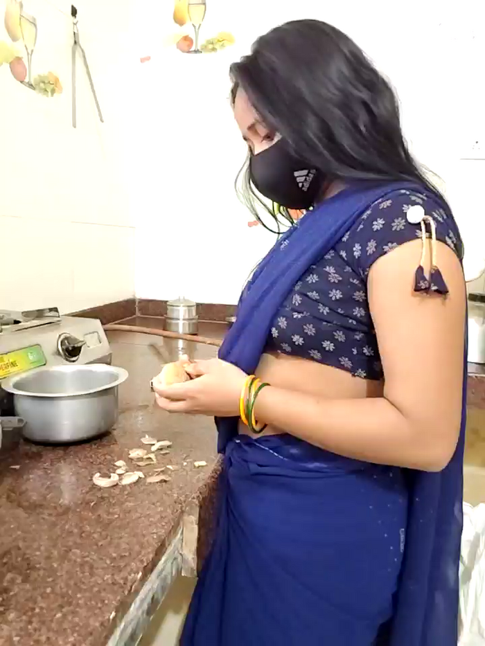 DesiRiya77