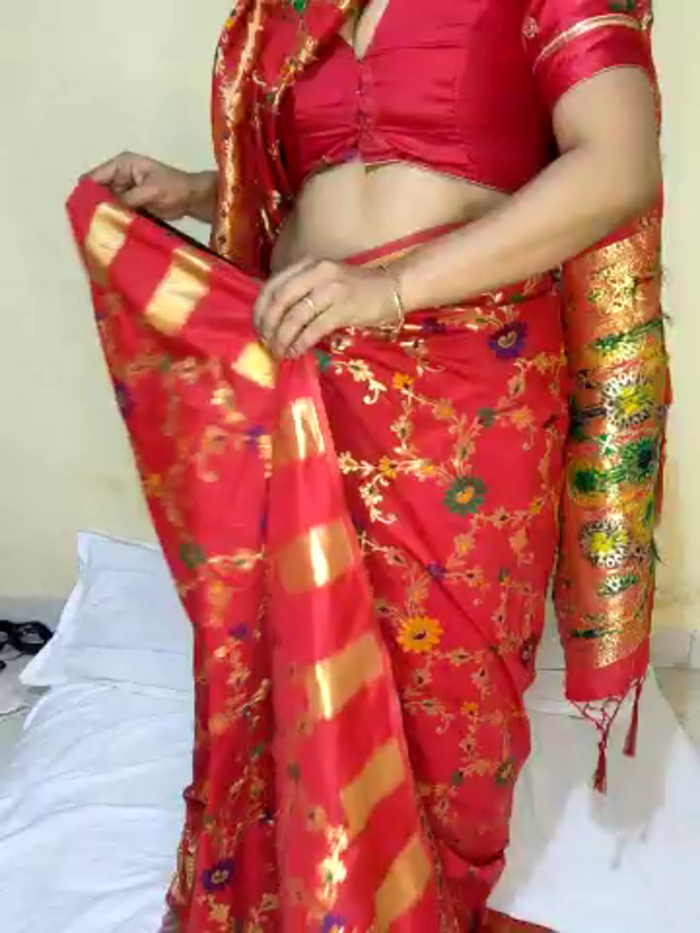 SexyIndianCouple