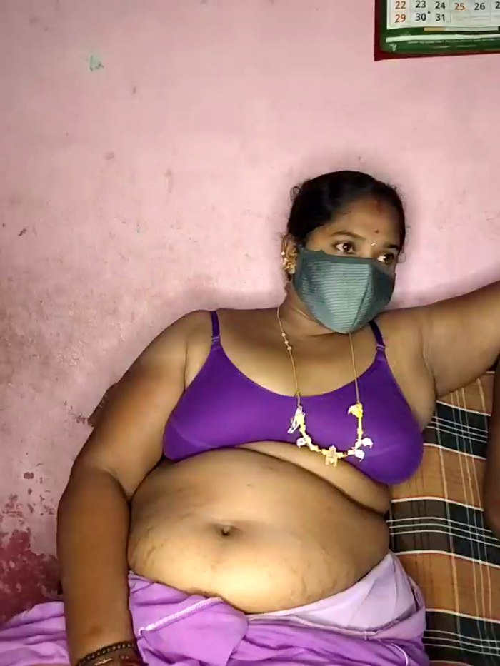 tamilvillagecouple1