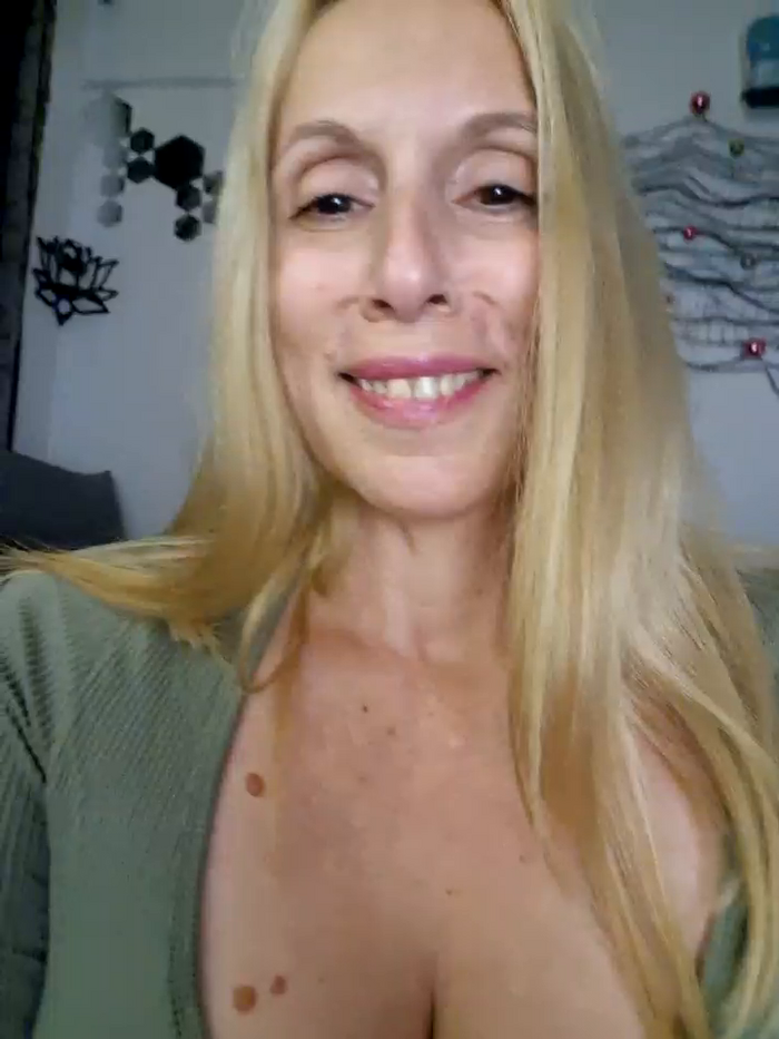Ina_HotX