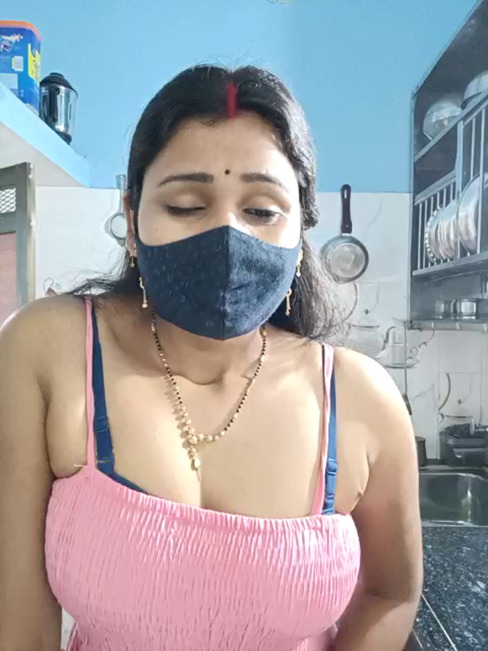 Sexy-cpl-anu