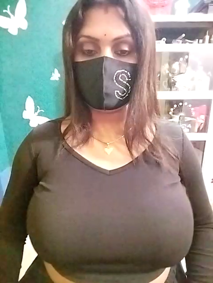 Riya_Sexy_Baby