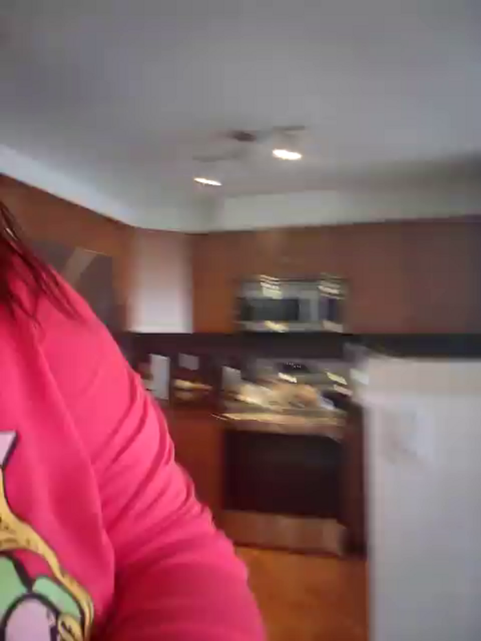 Canadian_BBW