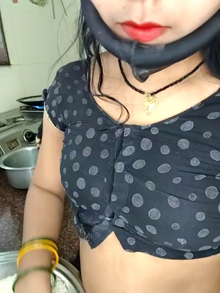 DesiRiya77