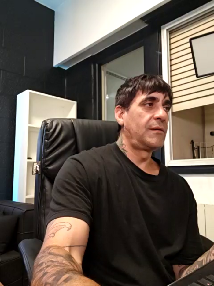 Elnonoykeila77