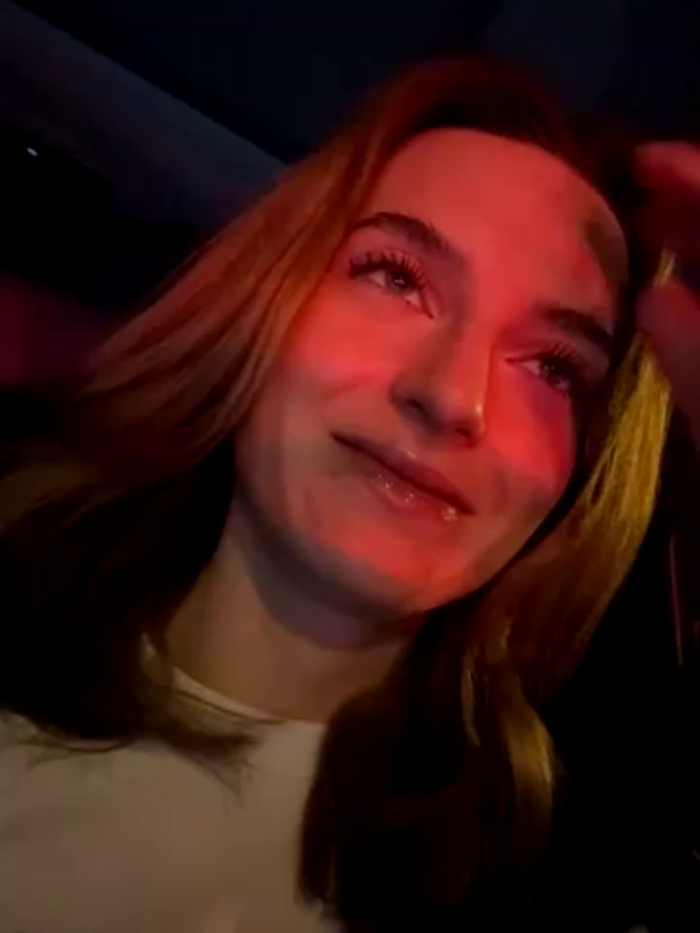 -AngelAri-