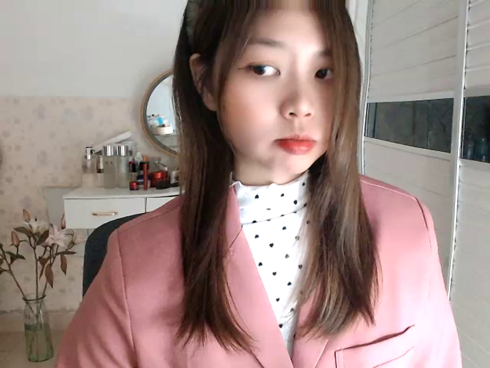 -Lucky_Girl