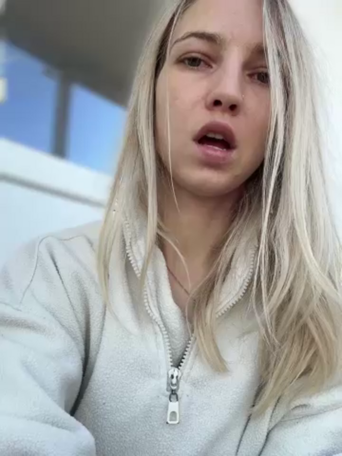 Adelina0001