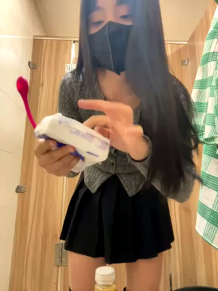 Asia-Lynn
