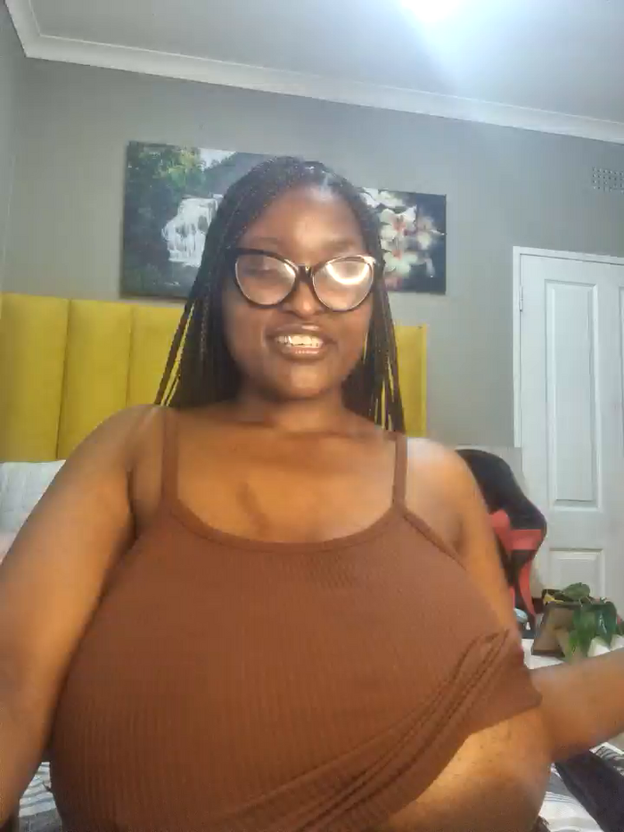 Bustygoddess32
