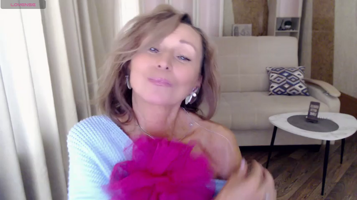 HornyMilf_777