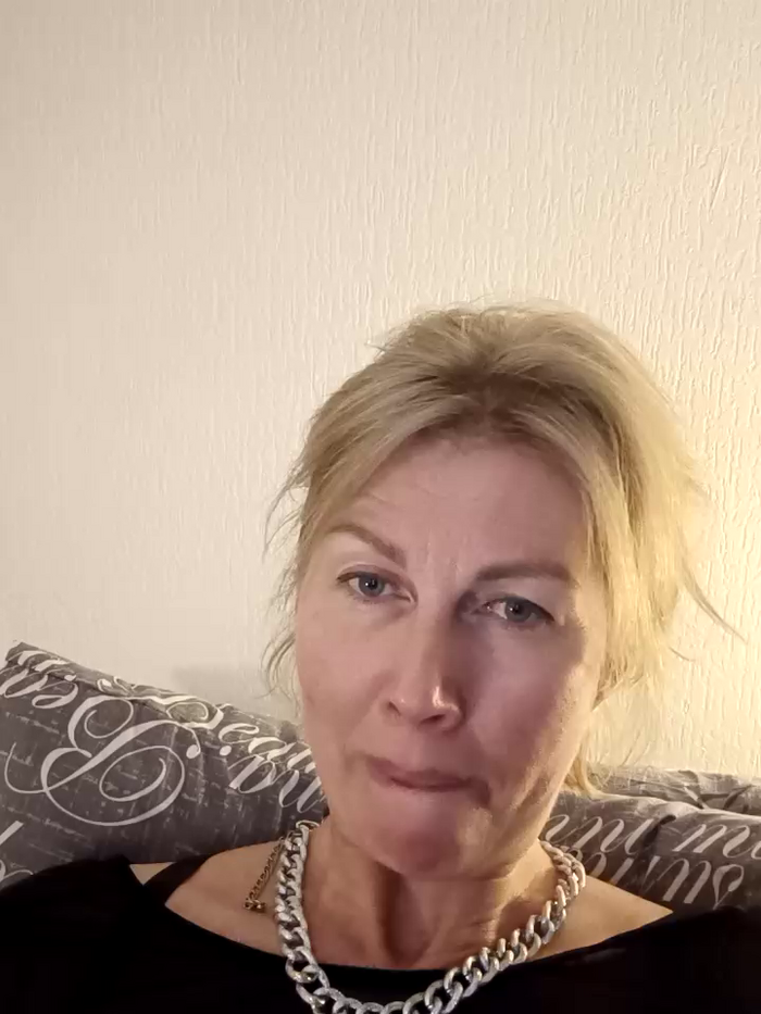 stellahere8