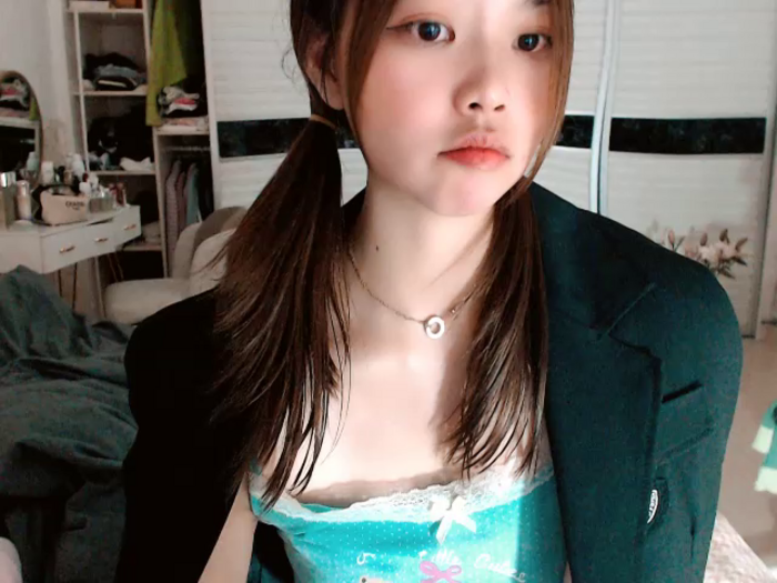 -Lucky_Girl
