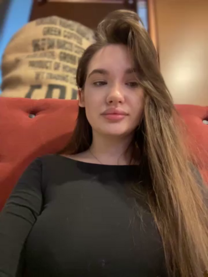 Holly_Molii