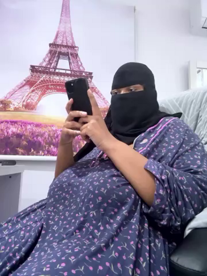 Submissive_Arab
