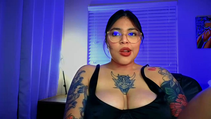 miacanela_xo