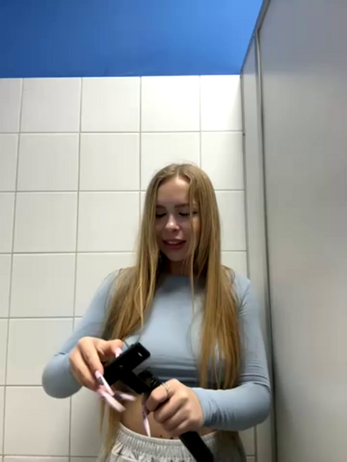 mur_girl