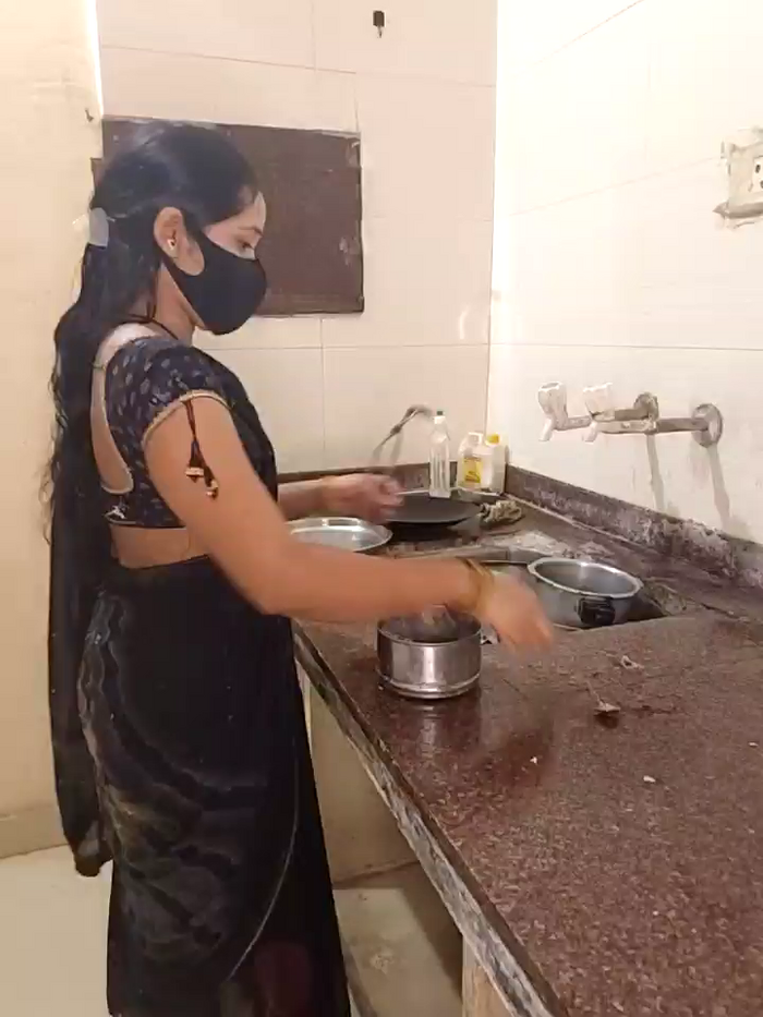 DesiRiya77