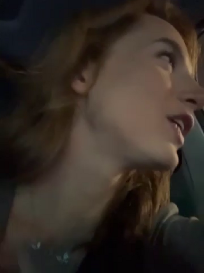 -AngelAri-
