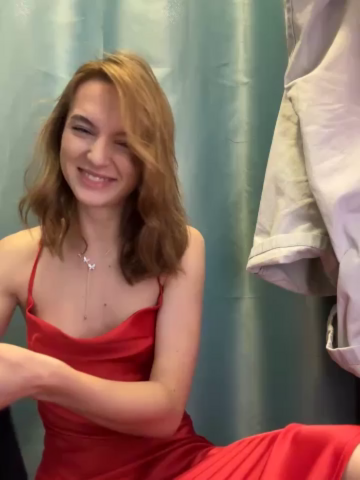 -AngelAri-
