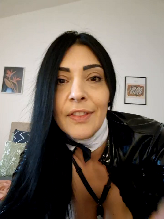 AryaSummersReal