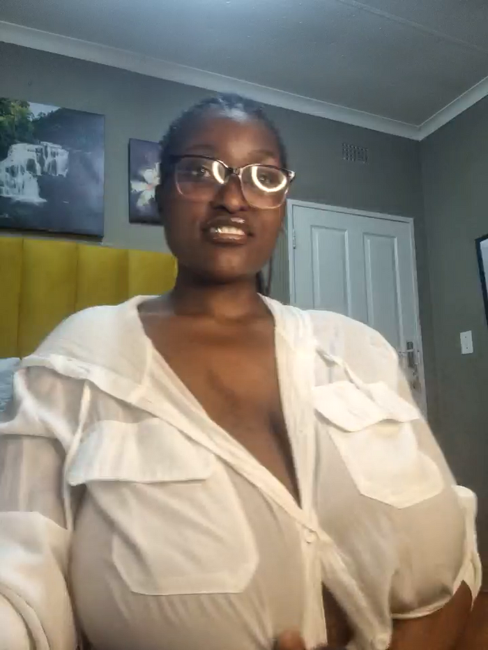 Bustygoddess32