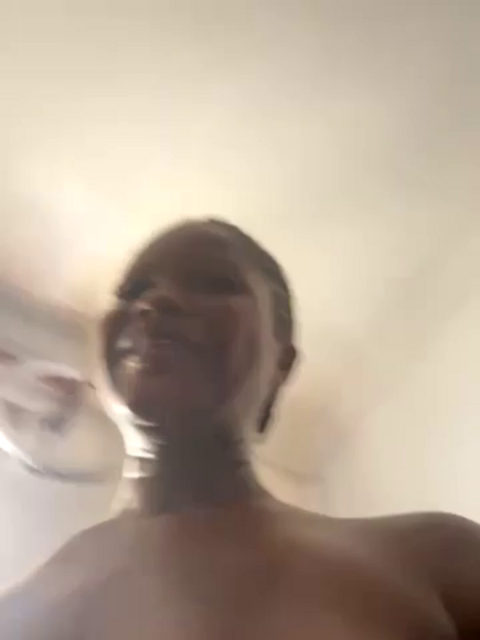 t-Booty_risky_