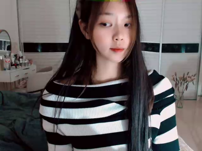 -Lucky_Girl
