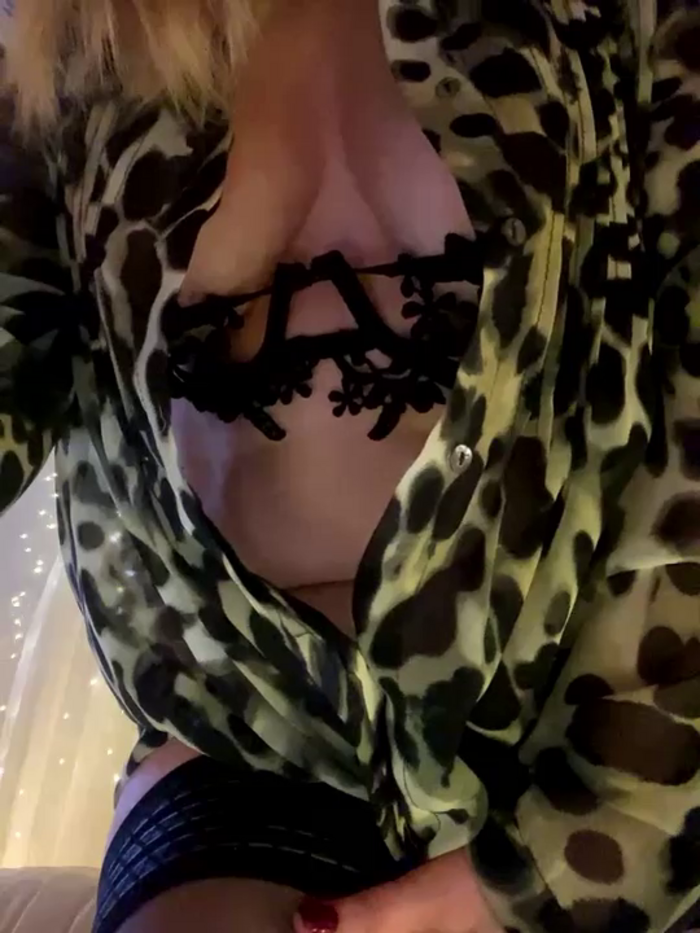 Lady__Maria