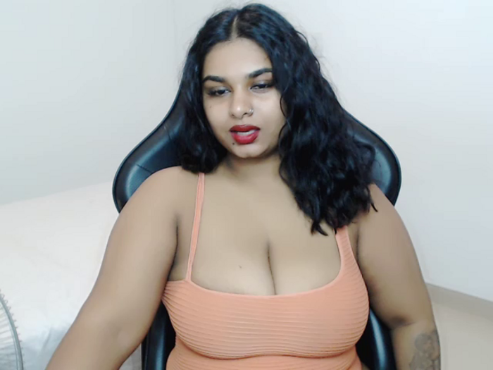 layla_amin
