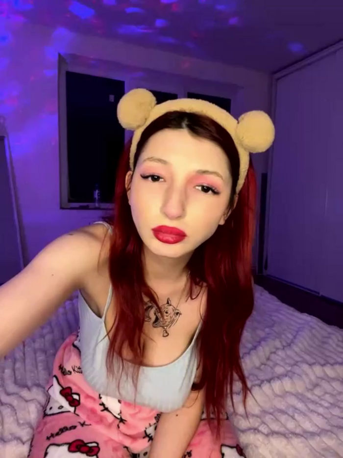 Alissa_kiss