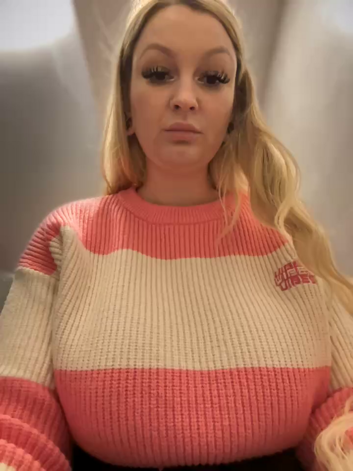 Teya_moon_