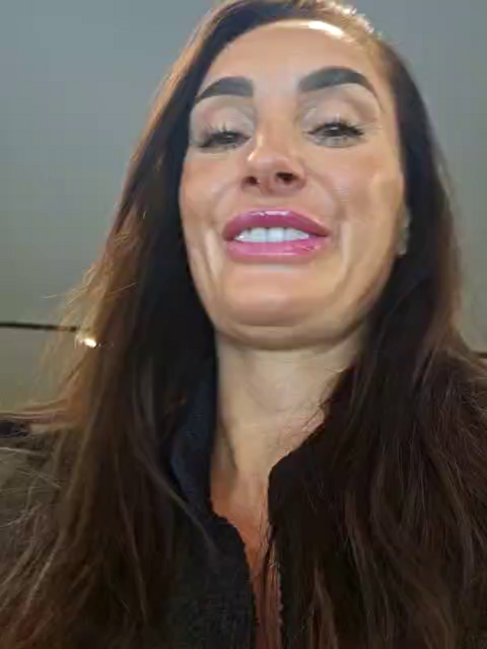 busty-milf-harper