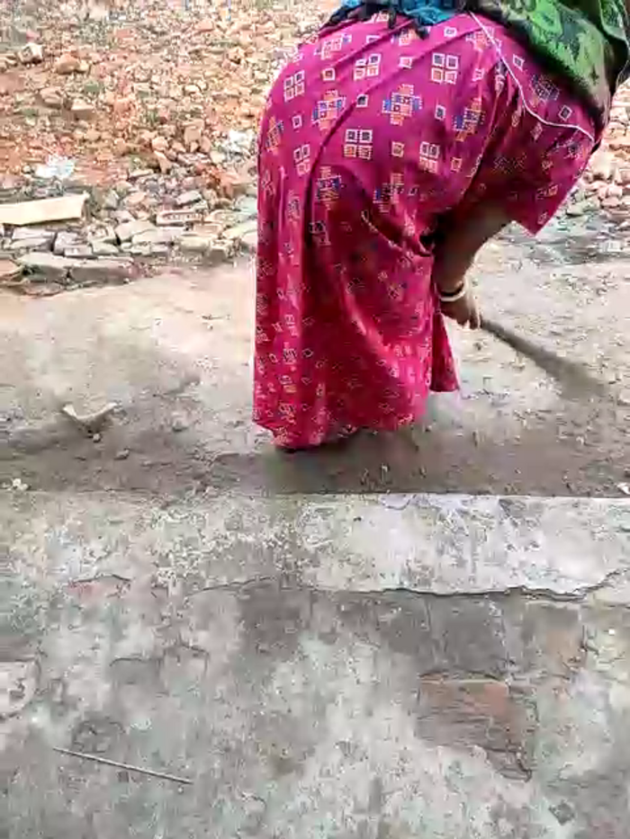 COUPLLE_VILLAGE