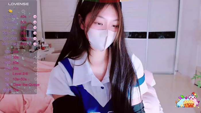 -Lucky_Girl