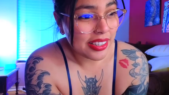 miacanela_xo