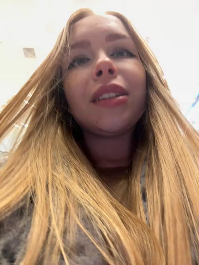 mur_girl