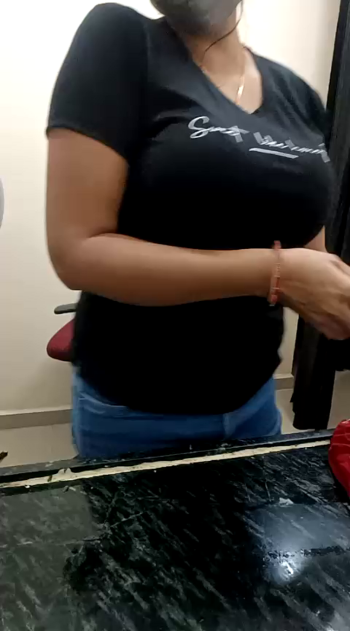 kaamuk_shweta