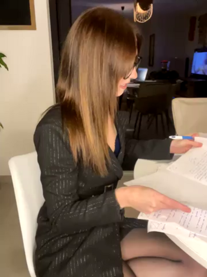 lola_tentatiion