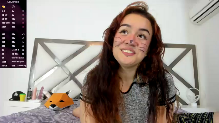 yurifoxyfoxly