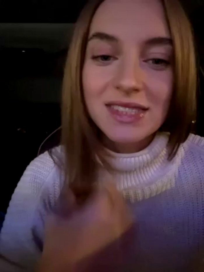 -AngelAri-