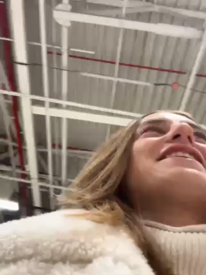 -AngelAri-