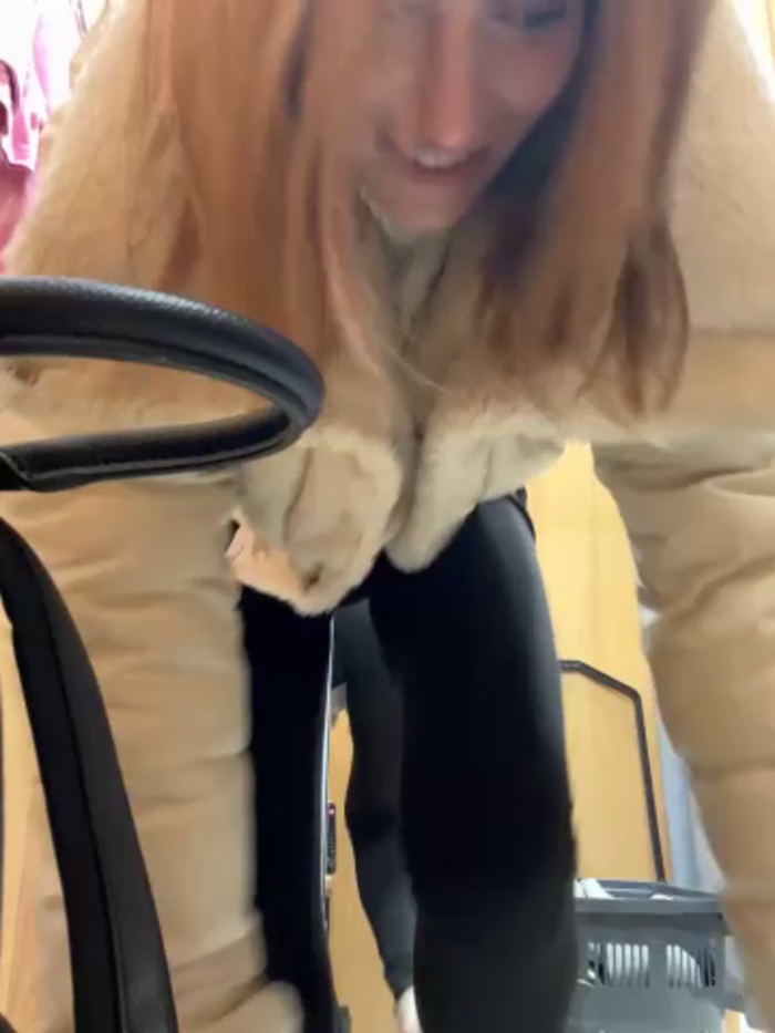 -AngelAri-