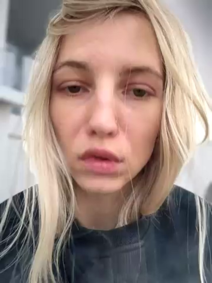 Adelina0001