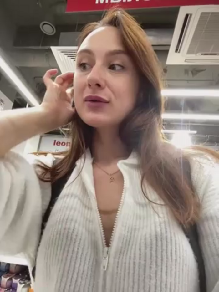 Dina_Tease