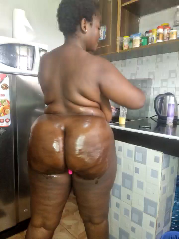 hornycreamybabe